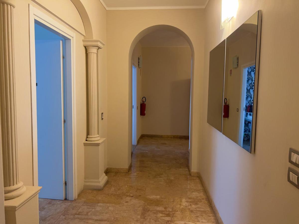 Appartme Guest House Seveso 40 ミラノ エクステリア 写真
