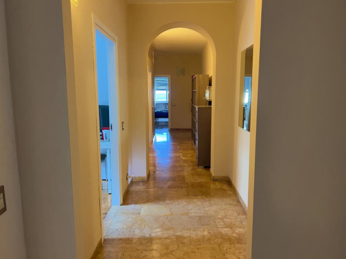 Appartme Guest House Seveso 40 ミラノ エクステリア 写真
